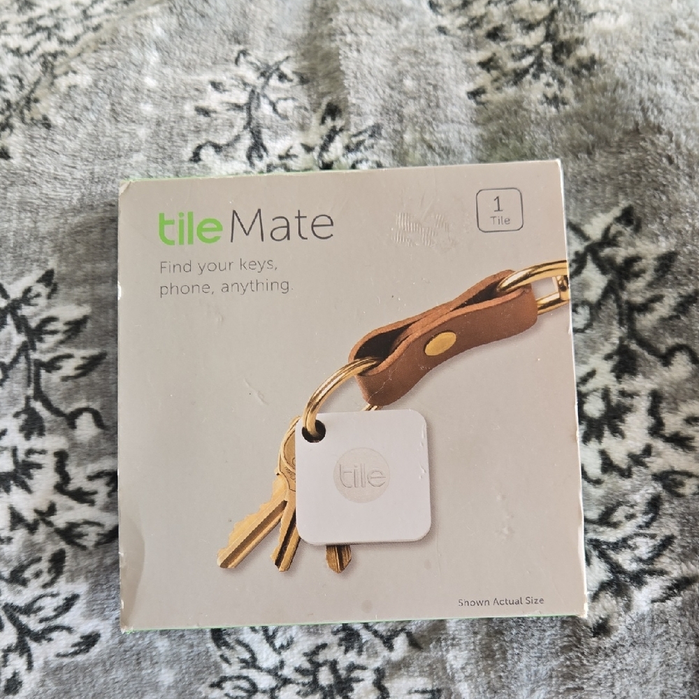 TileMate Bluetooth Tracker - White